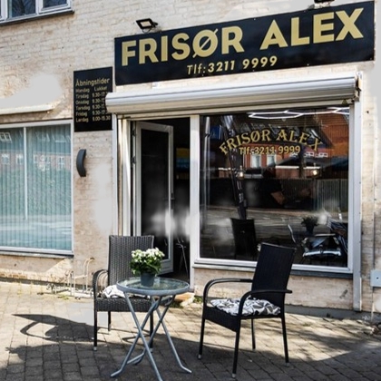 Frisoer-Alex-Indgang